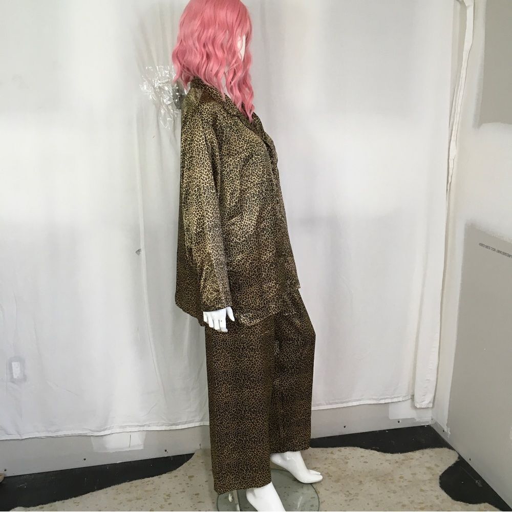 Morgan Taylor Womens Leopard Print Silky Pajama Shirt Pants Sleepwear Set 2X - Picture 5 of 14